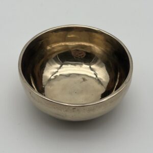 Klangschale in goldener Optik 12 cm 399 g. Grundton 530,27 Hz