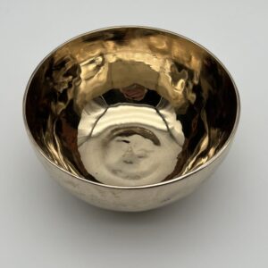 Klangschale in goldener Optik 18 cm 972 g Grundton 188,96 Hz