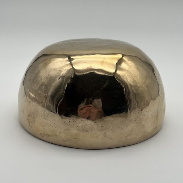Klangschale in goldener Optik 18 cm 1006 g. Grundton 202,15 Hz. – Bild 3