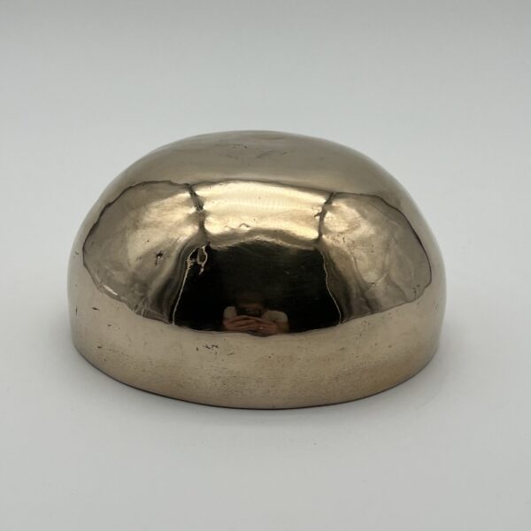 Klangschale in goldener Optik 12 cm 486 g. Grundton 518,55 Hz. – Bild 3