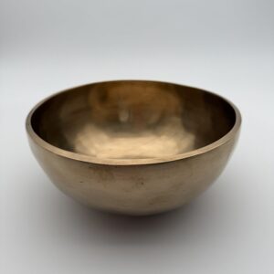 Klangschale in Antiker Optik, 20 cm, 1159 g, 235,84 Hz.